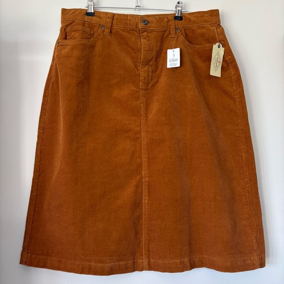 St. John's Bay Dresses & Skirts - NWT St. John’s Bay Corduroy Skirt Size 14 Rust Brown Preppy Secretly Slender